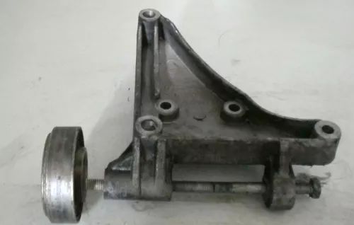 Audi A4 8E Halter Konsole für Klimakompressor Träger 059260885F (168550)