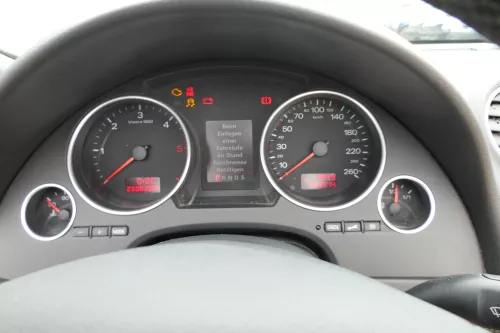 A4 8H Cabrio KEIN Tacho Abdeckung um Tachometer Verkleidung schwarz soul Blende