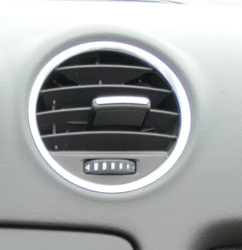 A4 8H Cabrio 3R Exeo Lüftungsdüse Düse Lüftung mitte Armaturenbrett schwarz