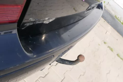 VW Golf 4 Limousine Stoßstange hinten Heckstoßstange Stoßfänger schwarz LC9Z (168819)