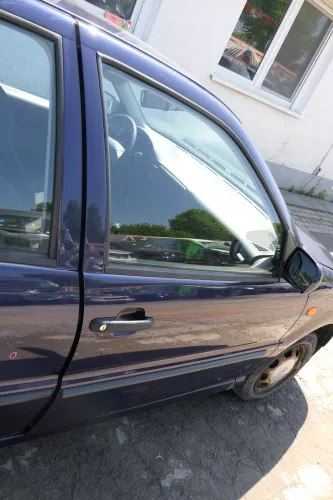 VW Polo 6N 6N2 Tür vorne rechts Beifahrertür 4/5-Türer blau LB5N ohneAnbauteile (168857)