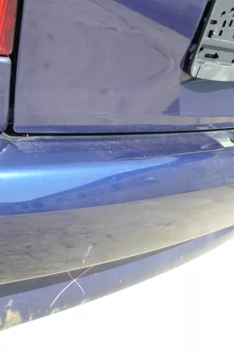 Polo 6N Stoßstange hinten NUR Oberteil der 2-geteilte Heckstoßstange blau LB5N (168868)