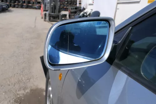 Audi A3 8L elektrischer Spiegel Außenspiegel links mit Glas silber LY7M (168895)