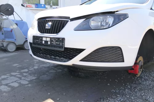 Seat Ibiza 6J Stoßstange Frontstoßstange vorne weiß LB9A Grill 6J0807217H (168948)