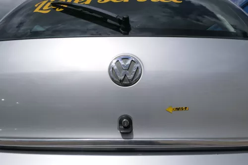 VW Fox 5Z Heckklappe Kofferraumklappe Klappe hinten + Scheibe silber LA7W (168983)