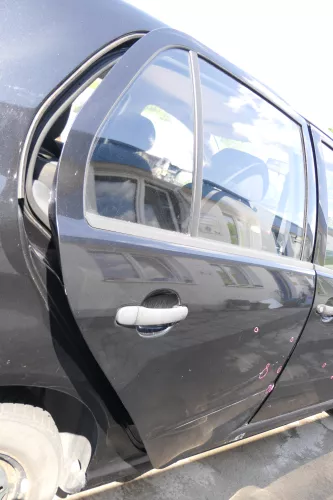 Skoda Fabia 6Y Limousine Schrägheck Tür hinten rechts schwarz LF9R (169094)