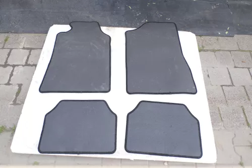 4x Skoda Fabia 6Y Fußmatten Fußmatte vorne rechts links hinten (169111)