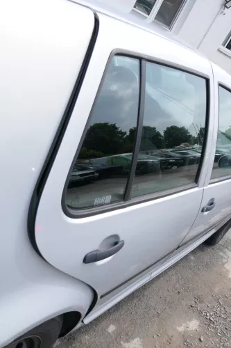 VW Golf 4 Limousine Tür hinten rechts silber grau LB7Z (KEINkombi) (169294)