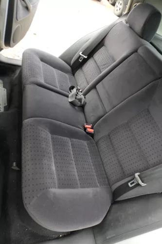 Golf 4 Limousine Sitz Rückbank Rücksitzbank Sitzfläche Sitze Velour