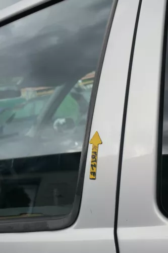 VW Polo 6N 6N2 Tür vorne links Fahrertür 2/3-Türer silber LB7Z (169401)