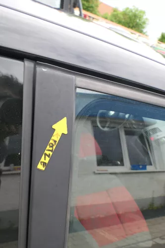 VW Lupo Seat Arosa Tür vorne rechts Beifahrertür schwarz L041 (für elektr.Fenst (169457)