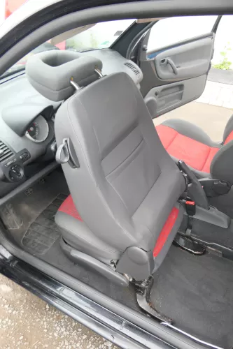 Seat Arosa VW Lupo Sitz vorn links Fahrersitz Höhenverstellung höhenverste rot (169460)