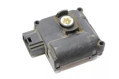 VW T5 A6 4F Touareg Stellmotor Heizung Luft 4F0820511A (169600)