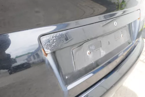 Audi A4 B5 Limousine Griff Heckklappe Heckklappengriff schwarz LY9B Facelift (169664)