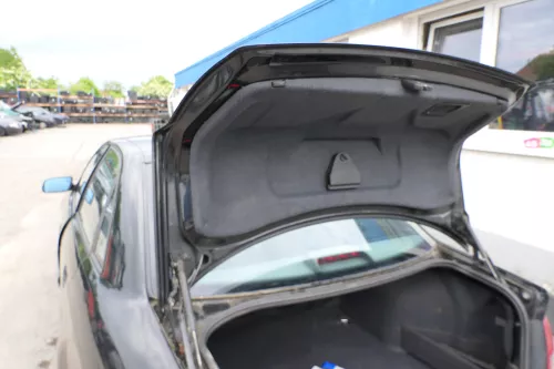 Audi A4 B5 Limousine Abdeckung Verkleidung Kofferraum hinten Heckklappe Deckel