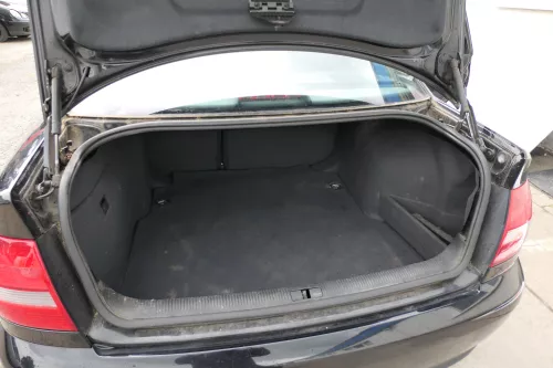 Audi A4 B5 Limousine Verkleidung Teppich Kofferraum Kofferraumteppich Facelift