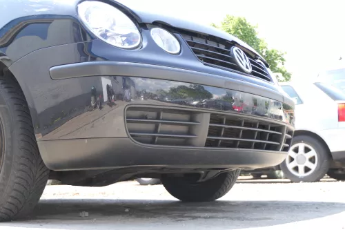 VW Polo 9N Stoßstange Frontstoßstange vorne schwarz LC9Z (169701)