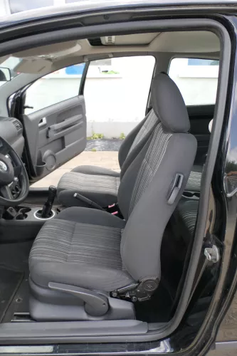 VW Fox Sitz Fahrersitz vorne links OHNEAirbag höhenverstellbar  v (169935)