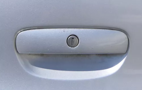 VW Polo 9N 9N3 Griff Heckkklappe Heckklappengriff silber LA7W