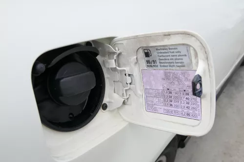 Audi A3 8L Tankdeckel Klappe Tankklappe Tank weiß LY9G Deckel (169977)