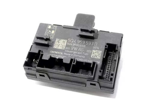 VW Golf 7 5G Türsteuergerät Steuergerät Tür links 5Q4959593B vorne