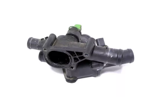 VW Golf 4 Thermostatgehäuse Deckel 06A121111 Abdeckung Kühlwasser APF AVU (170135)