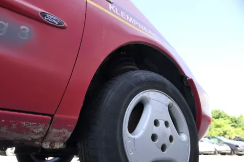 VW Sharan Kotflügel rechts vorne rot bis ca. Ende 1999 passend (170258)