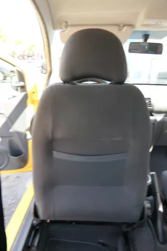 VW Fox Sitz Fahrersitz vorne links OHNEAirbag höhenverstellbar  v (170412)