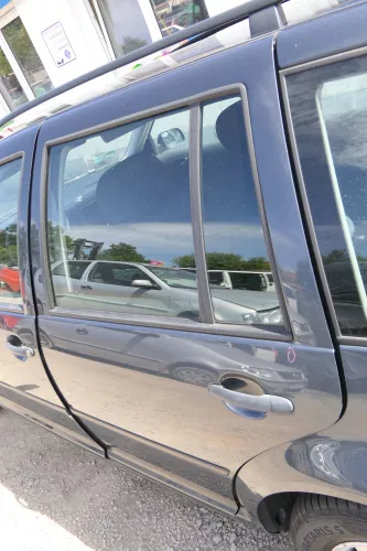 VW Golf 4 Bora Tür hinten links nur Kombi / Variant grau LC7V (170446)