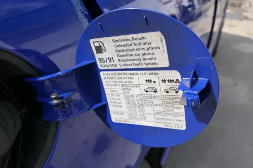 Skoda Fabia 6Y2 Limousine Tankdeckel Deckel Tank blau LF5K Schrägheck (170750)