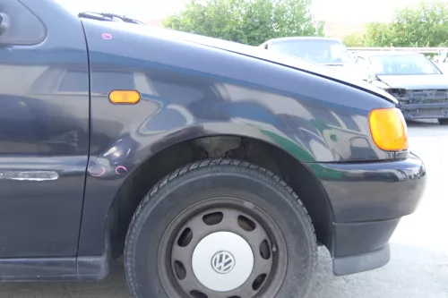 VW Polo 6N 6N1 Kotflügel vorne rechts schwarz LC9Z