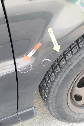 VW Polo 6N 6N1 Kotflügel vorne rechts schwarz LC9Z (170765)