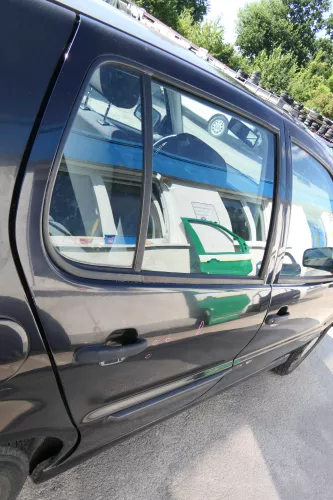 VW Polo 6N 6N2 Tür hinten rechts schwarz LC9Z 4/5-Türer (170766)