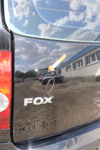 VW Fox 5Z Heckklappe Kofferraumklappe Klappe hinten + Scheibe schwarz L041 (170842)