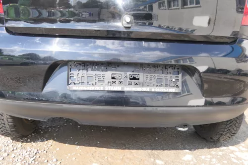 VW Fox 5Z Stoßstange hinten Stoßfänger schwarz L041 uni Heckstoßstange (170843)