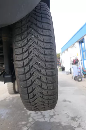 4x Skoda Fabia Felgen Reifen 165/70 R14 81T Winterreifen M&S 5jx14H2 ET35  5-7mm (170851)