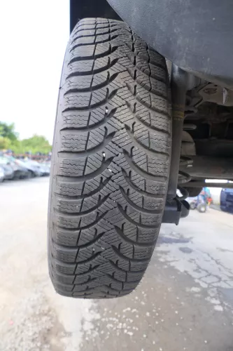 4x Skoda Fabia Felgen Reifen 165/70 R14 81T Winterreifen M&S 5jx14H2 ET35  5-7mm (170851)