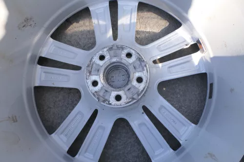 4x Q7 4M Alufelgen Reifen Felge Felgen 4L0601025M 225/50 R 20 Zoll Winterreifen (170893)