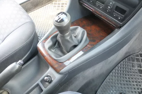 Audi A6 4B Schaltknauf Schaltsack Schaltknüppel original 5-Gang Leder schwarz (170946)