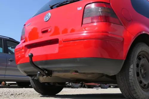 VW Golf 4 Limousine Stoßstange hinten Heckstoßstange Stoßfänger rot LP3G (171082)