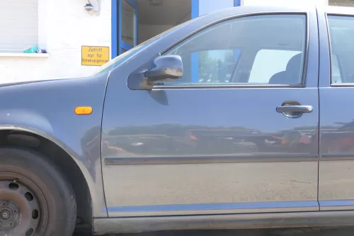 VW Golf 4 Bora Tür vorne links Fahrertür 4/5-Türer Kombi Variant grau blue LC7V