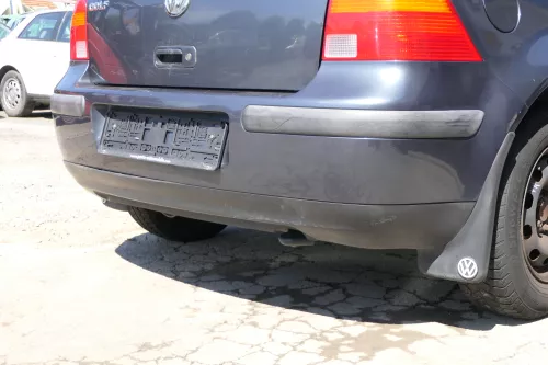 VW Golf 4 Limousine Stoßstange hinten Heckstoßstange Stoßfänger grau LC7V (171129)