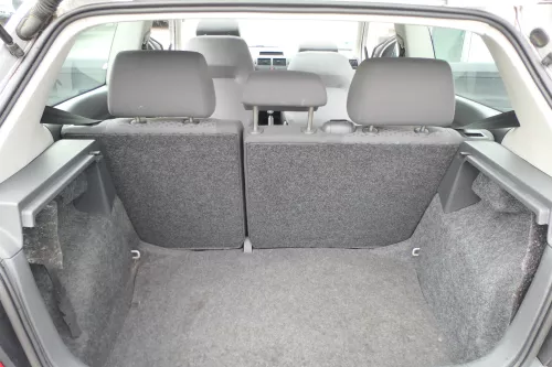 VW Polo 9N 9N3 Sitz Rückbank Sitzfläche Sitze 3 Punkt Gurt hinten mit Kopfstütze (171163)