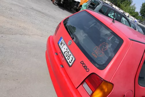 VW Polo 6N Heckklappe Klappe hinten Kofferraumklappe mit Scheibe rot LP3G (171172)