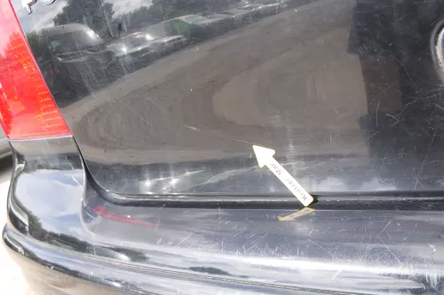 VW Polo 9N3 9N Heckklappe Kofferraumklappe Klappe schwarz L041 - Scheibe (171187)