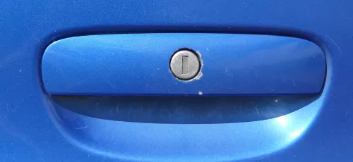 VW Polo 9N 9N3 Griff Heckkklappe Heckklappengriff blau LA5M