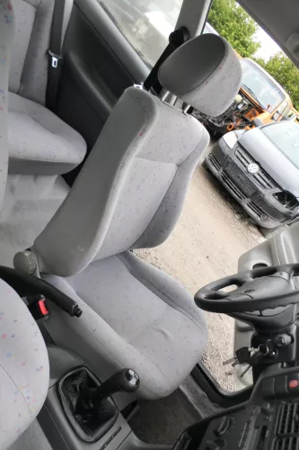 VW Polo 6N 6N2 Seat Ibiza 6K Golf 3 Sitz vorne links Fahrersitz 2/3-Türer grau (171392)