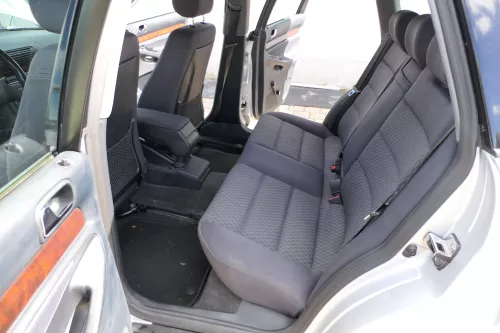 Audi A4 B5 Kombi Avant Rückbank Rücksitzbank Sitz Rücksitz 3 Punkt Gurt (171464)