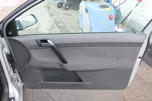 1x VW Polo 9N Türverkleidung Verkleidung Tür vorne rechts 2/3-Türer Beifahrertür (171545)
