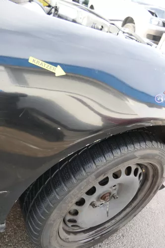 Audi A4 B5 (bis caMitte1999 Bild vergle) Kotflügel vorne rechts schwarz LY9B (171809)